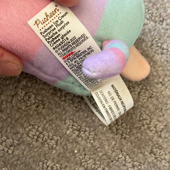 PUSHEEN ice cream surprise plush key chain. - Picture 5 of 5